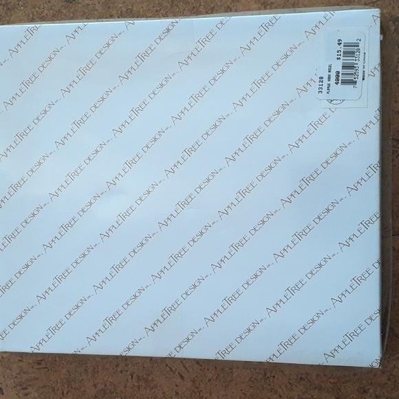 NWT Apple Tree Design Porcelain Angel w/ Harp Wall Hanging. - Picture 8 of 8